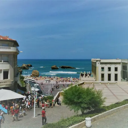 Villa luxueuse avec piscine sur les hauts de Biarritz-3