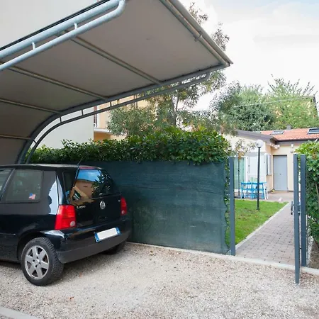 Giardino di Annabella-giardino privato-posto auto-3