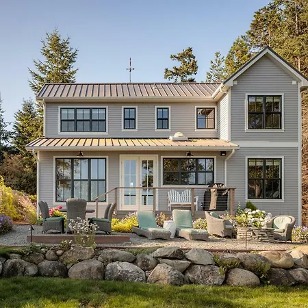 Orcas Beach Cottage-2