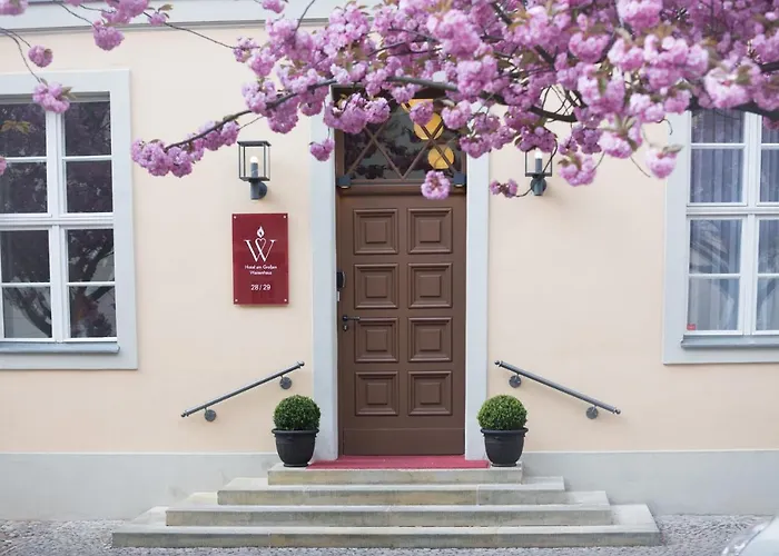 Am Großen Waisenhaus