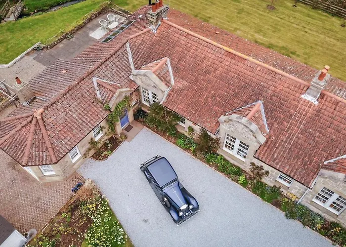 B&B only: Claremont Cottage