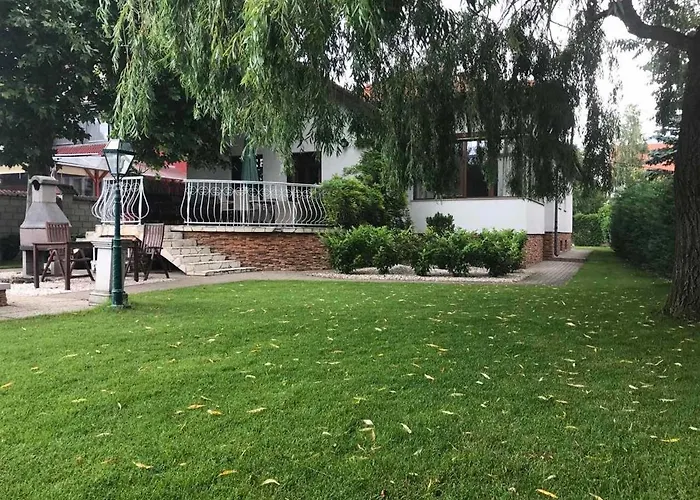 Mercedes Garden