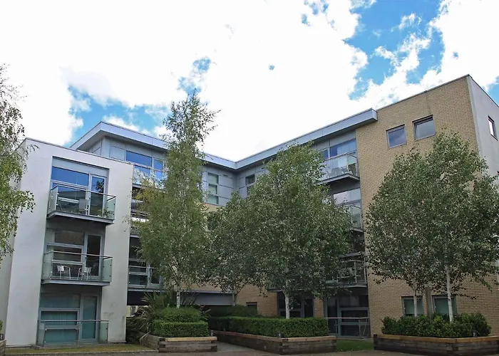 Guest house: Alexander Apartments Lime Square