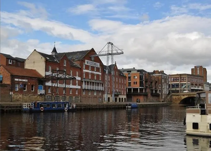 Woodsmill Quay s