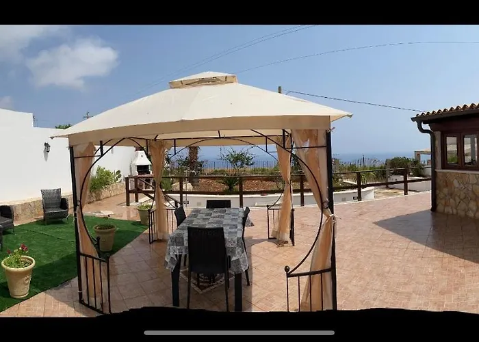 Villa Costa Sauci