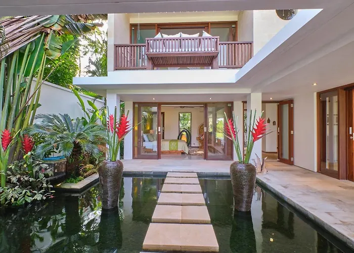 Villa Balinese Luxurious Elegance