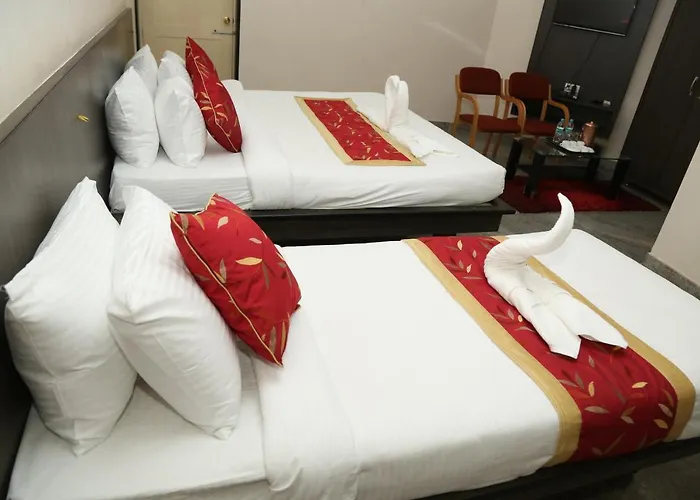 Family Hotel: Soundarya Hotel