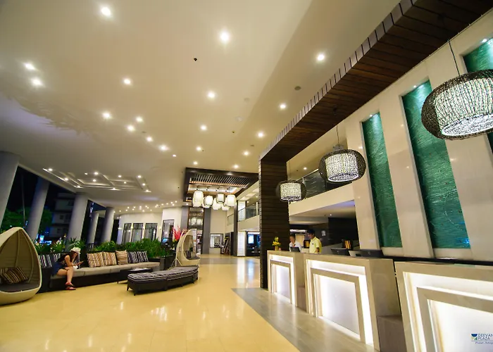 Deevana Plaza Phuket - Sha Extra Plus