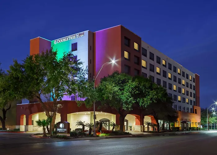 Hotel with view: Doubletree By Hilton San Antonio Downtown