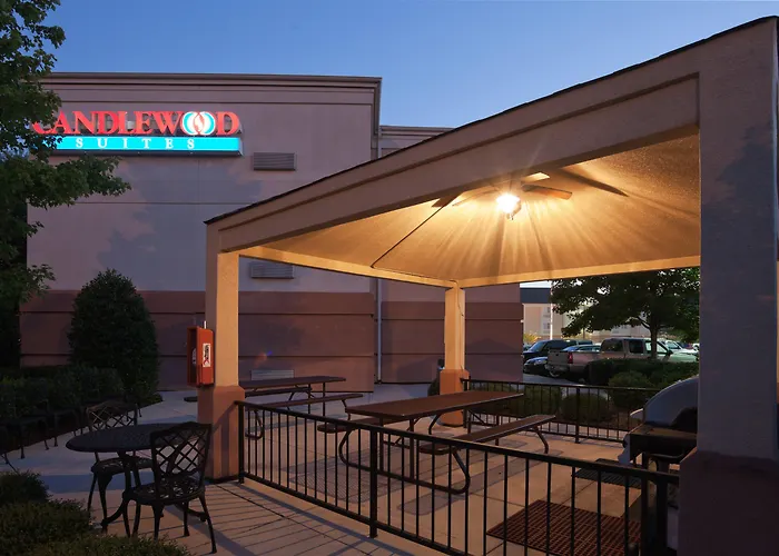 Dog friendly hotels Sonesta Simply Suites Huntsville Research Park