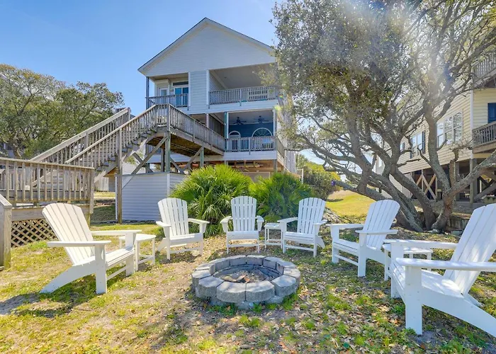 Waterfront Emerald Isle Home With Dock Access!