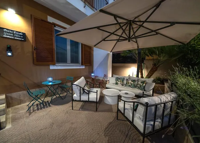  Porto Ercole Guest House