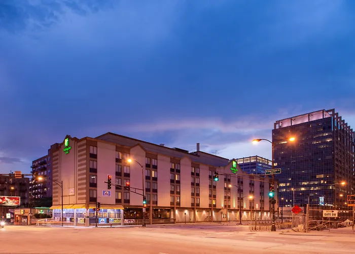 Cheap hotel: Holiday Inn Hotel & Suites Chicago - Downtown, An Ihg Hotel