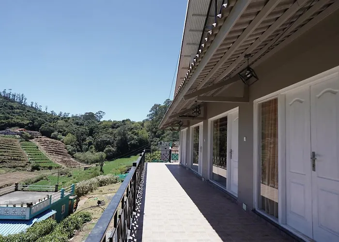 Cheap hotel: Tea Leaf Stays By Brown Tree Resorts