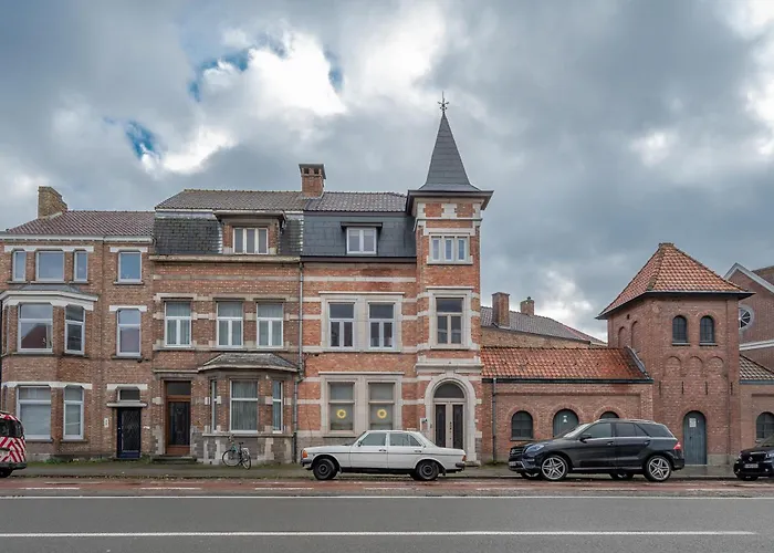 Villa Cezar - Big House At The Center Of Bruges - Free Parking