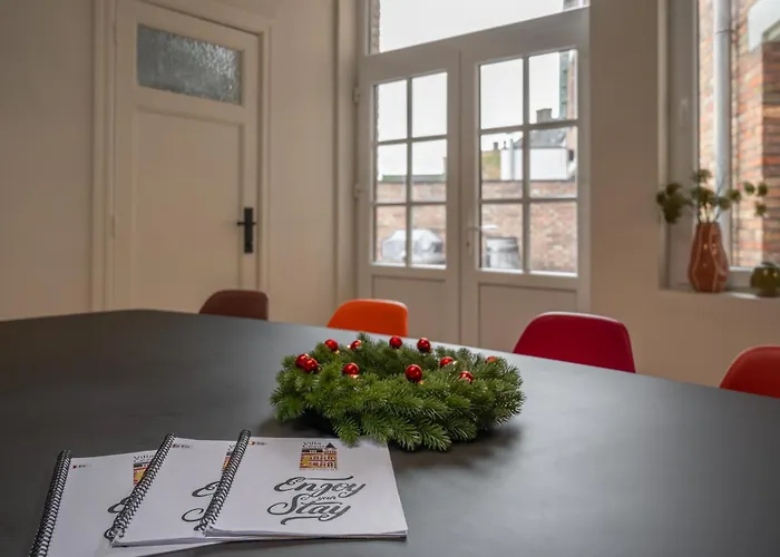 Villa Cezar - Big House At The Center Of Bruges - Free Parking