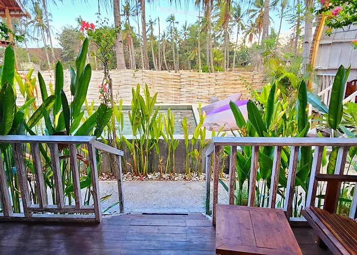 Purple Beach - Maithelia - Gili Air
