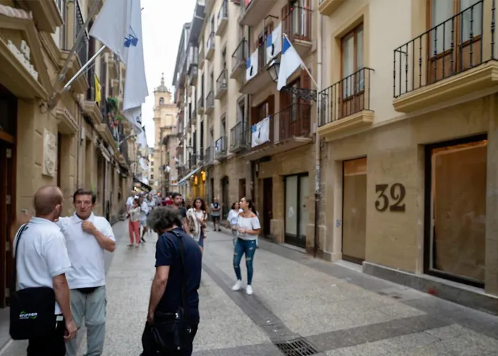 32 De Agosto Rooms