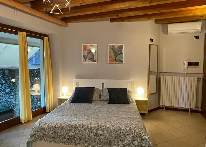 Villa Maria Apartments