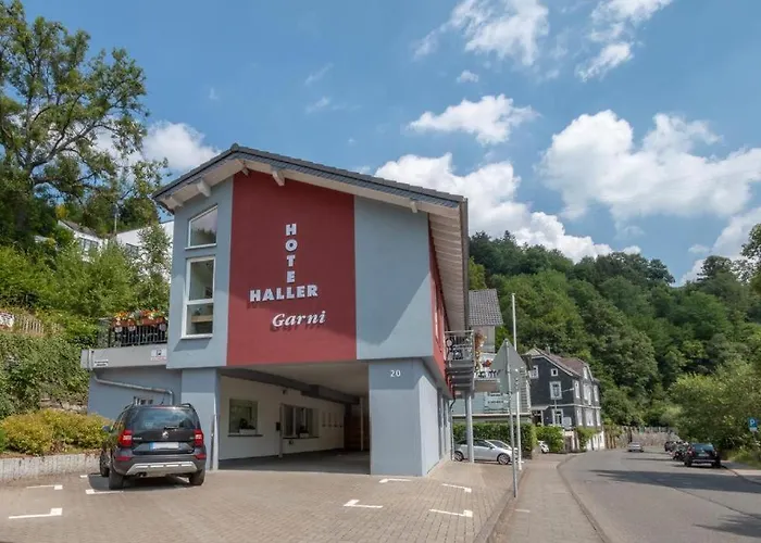 Haller Garni