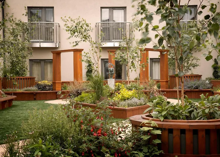 Luxury hotel only: Westport Plaza Hotel, Spa & Leisure