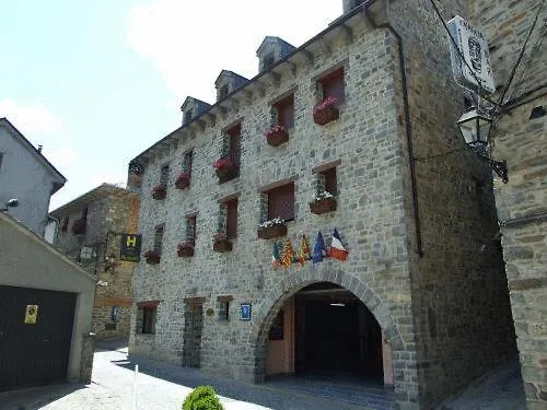 Villa Russell