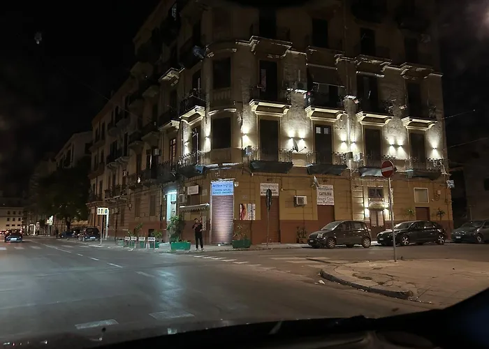 Vespro House