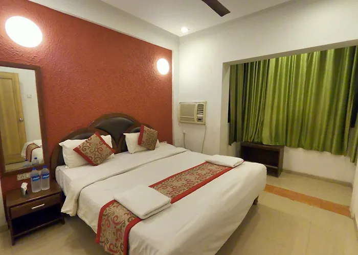 Hotel with pool: Hill Forest Resort