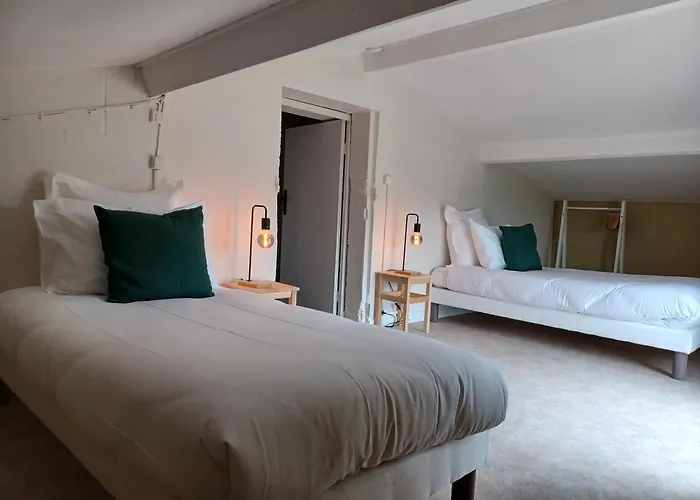 Pension de Famille Du Château Le Conte Au Coeur Du Vignoble De Saint Emilion