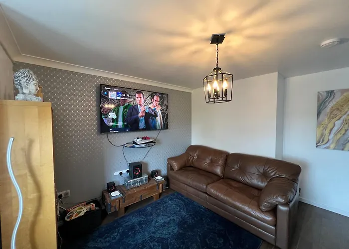 Numero Uno Detached Aparthouse 7 Bedroom Hot Tub Wifi Parking Contractors And Group Friendly