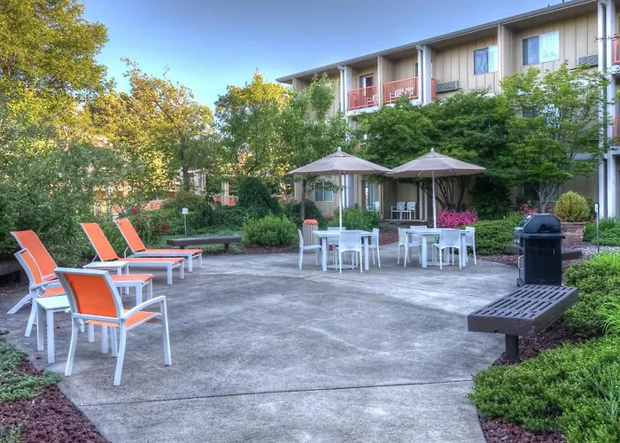 Golf hotels Ashland Hills & Suites
