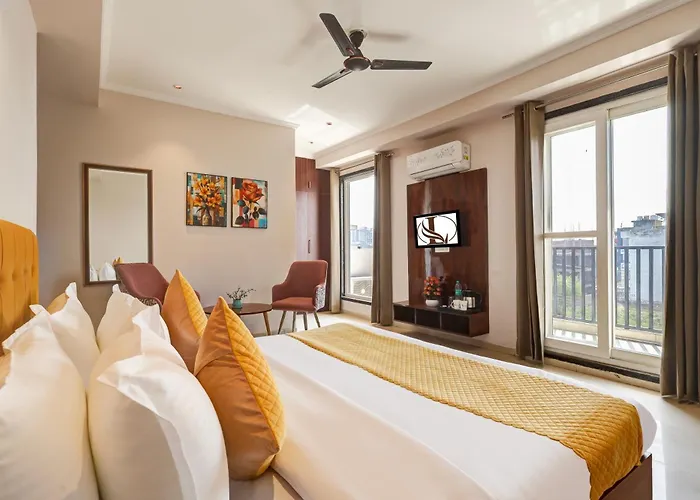Cheap hotel: Limewood Stay Oasis - Golf Course Road