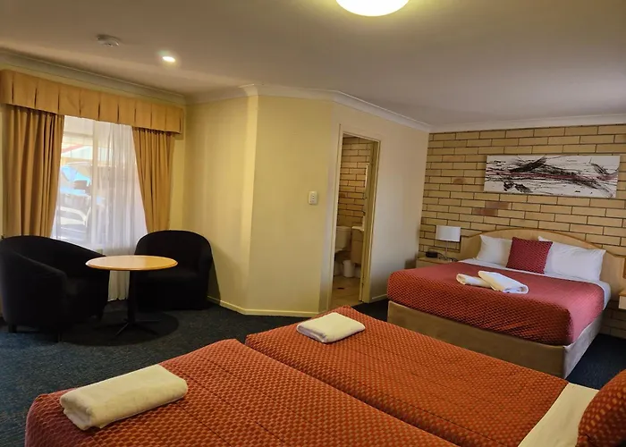 Cotswold Motor Inn
