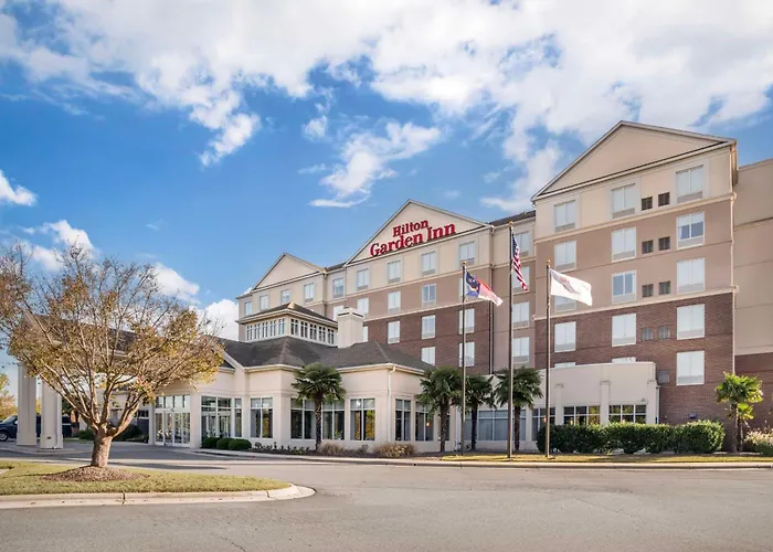 Luxury hotel only: Hilton Garden Inn Charlotte/Concord