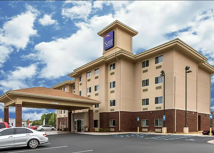 Motel: Sleep Inn & Suites Huntsville Near Us Space & Rocket Center