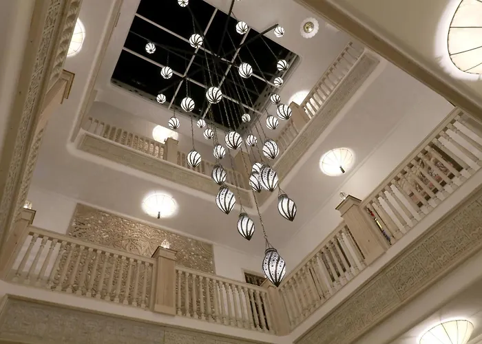  Riad Wazani Square & Spa