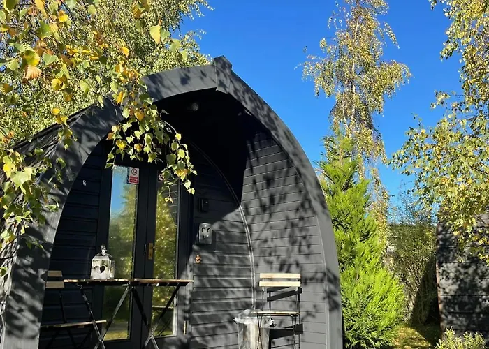 Little Hide - Adult Only Camping Pods