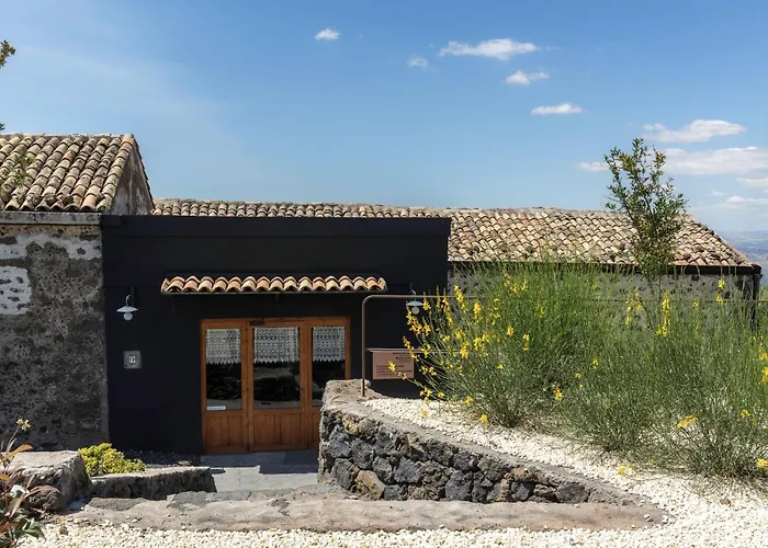  PODERE DELL'ETNA SEGRETA - Essential Nature &Glamping