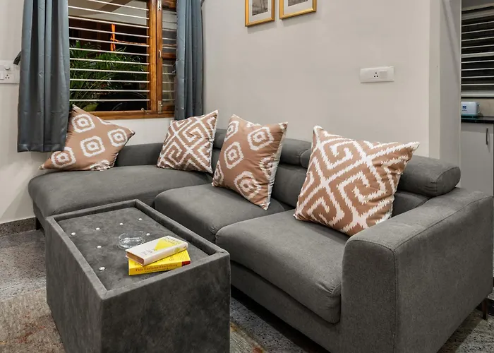 Gatsby Cabana 2Bhk Luxury By Spacez
