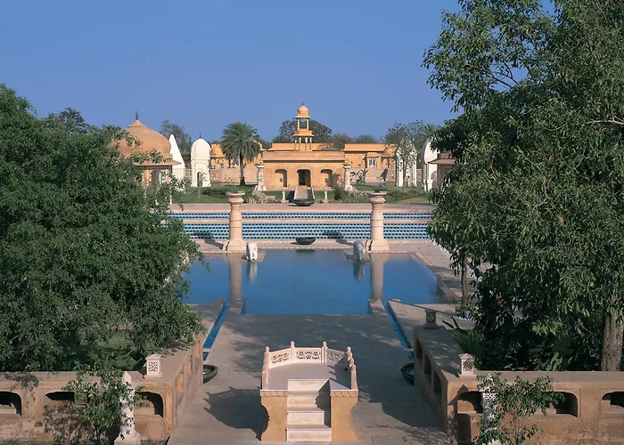 Hotels with tennis Oberoi Rajvilas Jaipur