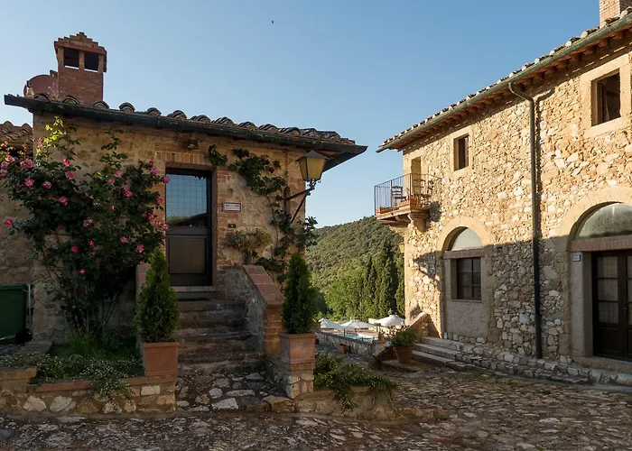  Borgo Il Poggiaccio Residenza Turistico Alberghiera