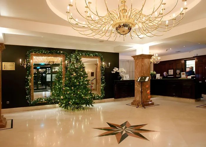 Golf hotel: Fletcher Familiehotel De Hunzebergen