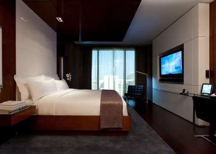 Ping pong hotels Beaux Arts, Autograph Collection