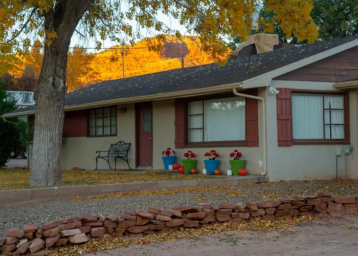 Resort: Aikens Lodge