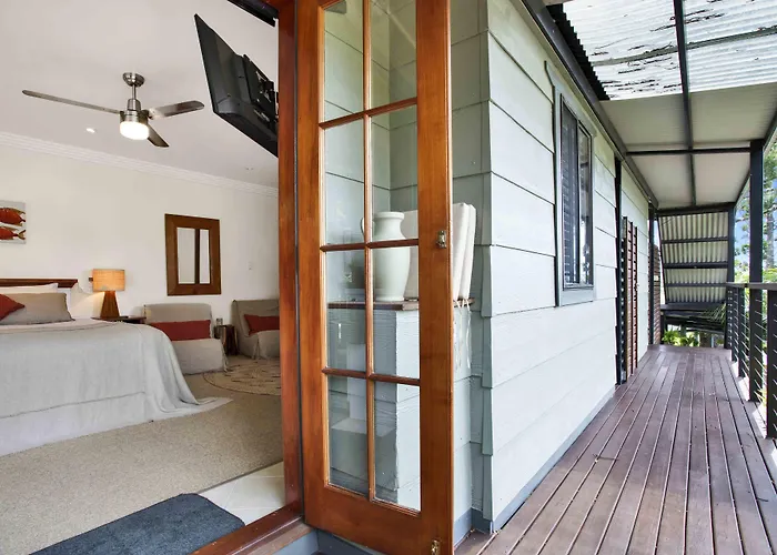 Trip to College Cape Byron Retreat (Adults Only)