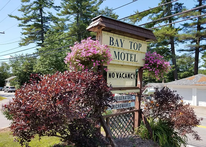 Motel: Bay Top Motel