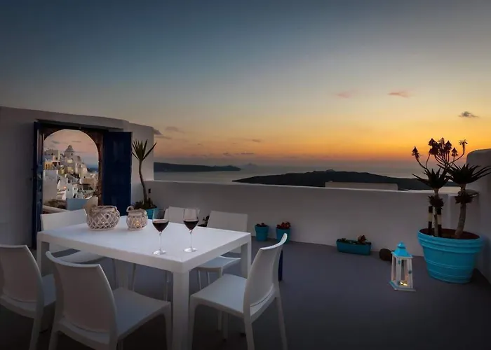 Original cottages Fira White Residence