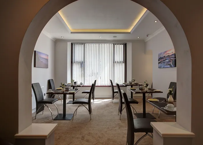Guest house: Farnham Hotel