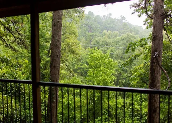 Razorback Lodge