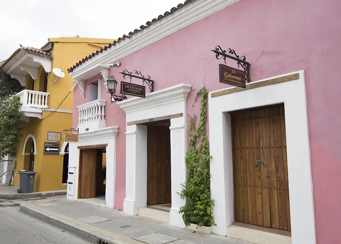 Life Is Good Cartagena